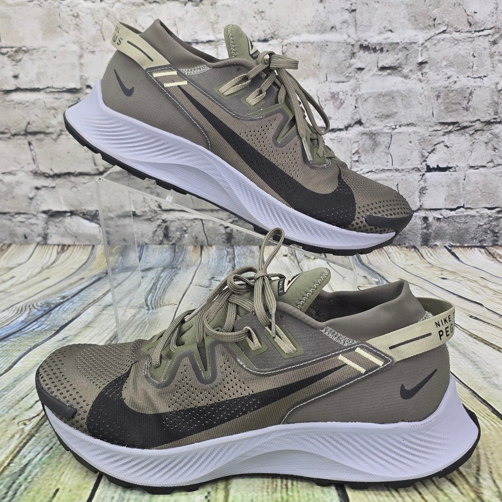 Nike Pegasus Trail 2 Running Shoes Mens 11 Olive Green CK4305-201 React Sneakers - Picture 2 of 9
